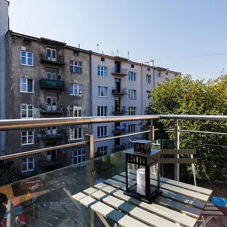 Apartament Pretty 4 Bedroom X Parking Spot X Center - By Upstairs *