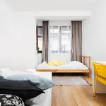 شقة Pretty 4 Bedroom In Center - By Upstairs كراكوفيا